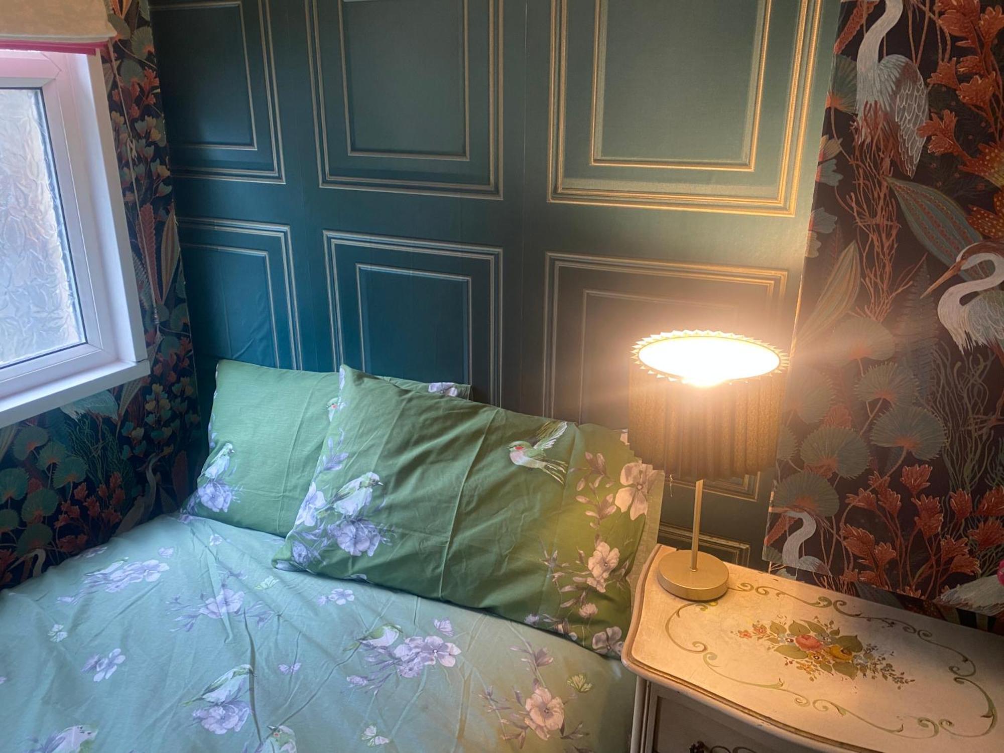 Quiet Lower Floor 2 Bed City Apartment With Private Patio Garden Bath Zewnętrze zdjęcie