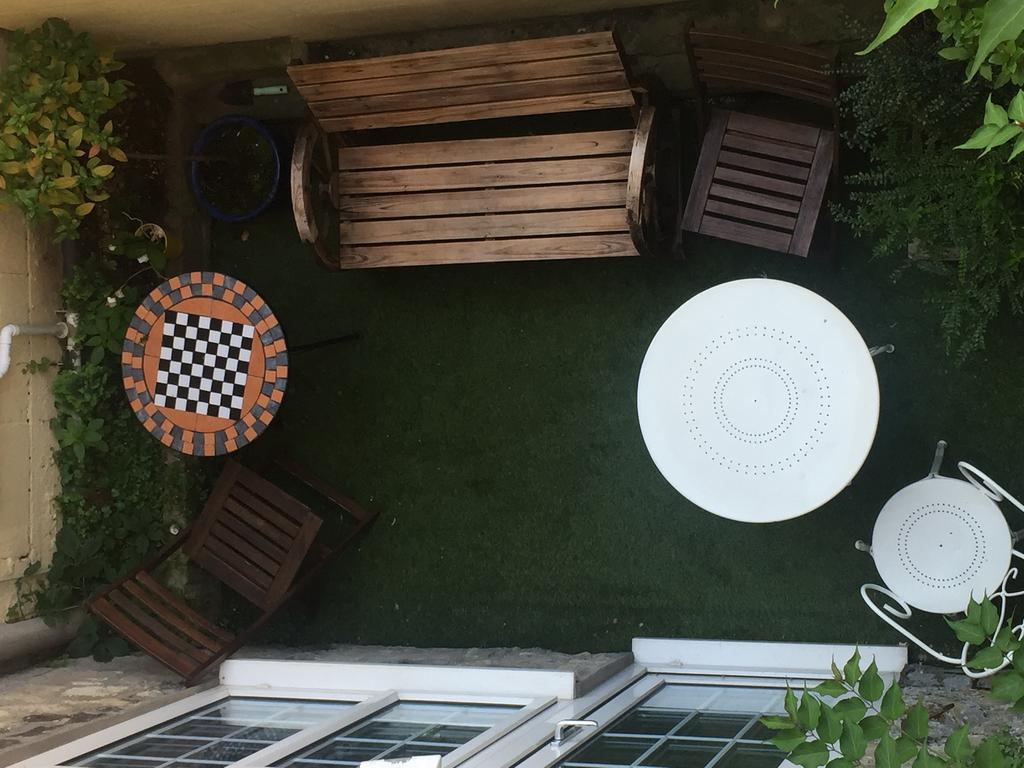 Quiet Lower Floor 2 Bed City Apartment With Private Patio Garden Bath Zewnętrze zdjęcie